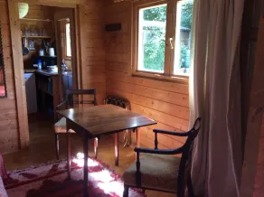 Sleeps2- WiFi - Walkers Paradise - South Facing - Image 5