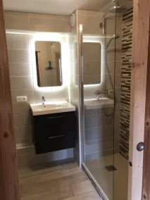 Duplex 64 m² – 3 chambres, 2 salles d’eau – proche pistes, ski aux pieds - Image 4