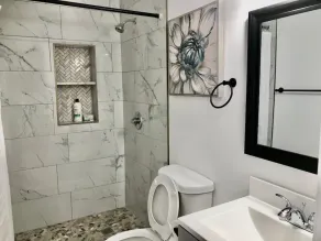 Minimalist Living 1BR In-Law AC Unit with Private Washer & Dryer - Image 3