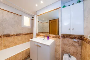Seafront Apartment “Frente al mar” with Sea View, Wi-Fi, A/C & Terrace; Parking Available - Image 3