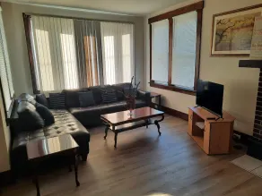 Sha-Ron's Place 2 bedroom home in McKees Rock, Pittsburgh  - Image 4