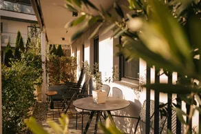 Apartment 'Cityview Apt 3' with Mountain View, Private Terrace and Wi-Fi - Image 5