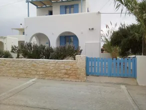 Cycladic style house next to the sea - Image 5