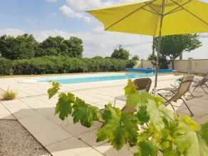 French country farmhouse ideal for families - Image 4