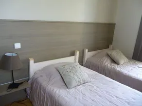 Cozy Gîte with Private Bathrooms, Terrace, and Garden near Le Mans - Sleeps 8 - Image 5