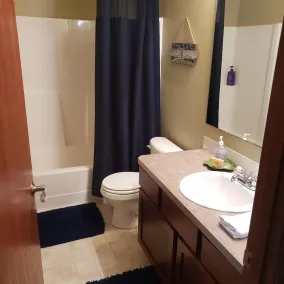 San Juan Island Beach House, Waterfront Lodging just minutes from Roche Harbor! - Image 3