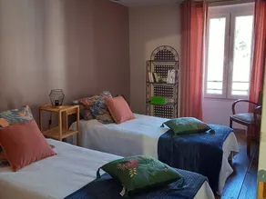 Gîte cosy avec jeux et terrasse à Auzon - Image 5