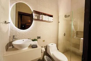 L Aurora Inn    - Image 5