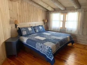 Treetop Hideaway in Tyringham - Image 5