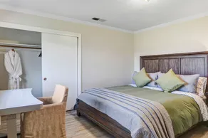 Vineyard Vista- 4 bedroom ranch-style  beautiful home *30+ Day Rental* - Image 5