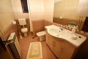 Apartments and Rooms Frane - Image 5
