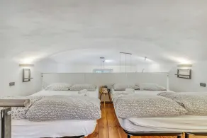 Le Bon Bon Rose Alpine Retreat for 4 - Happy Rentals - Image 4