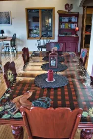 Lodge Between the Lakes - With Adjacent Indoor Pickleball Court - Image 4