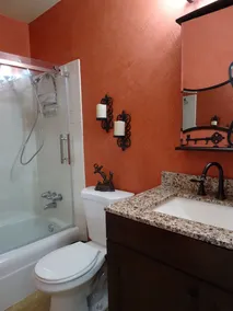 Treasure Island 2 Br Home, Garage, fenced in front yard, pet door, Wi-Fi - Image 3