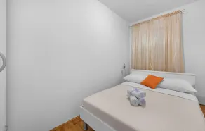Four-Bedroom Holiday Home In Slivno - Image 4