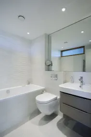 The Cedar House in Lyme Regis. Luxurious contemporary home, with a beach hut. - Image 5