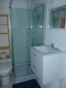 Studio near all amenities and beaches - Image 4