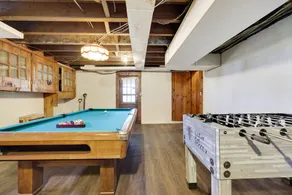 ★STONE Mountain Retreat ★KING BED-HOT TUB- Lake Harmony★Lake Views★Game room★ - Image 4