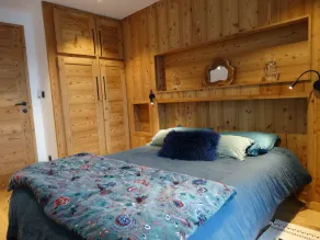 First floor in a spacious chalet in Serre Chevalier - Image 4