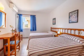 Apartment near the beach - Image 5
