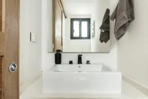 Lux & Stunning W/Private Jacuzzi & Pool / 4BR - Image 3