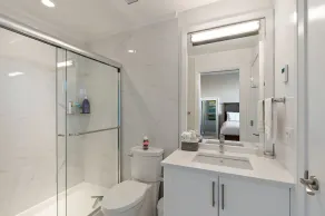Luxurious, Ocean View 2 Story Penthouse - Downtown - Secure Parking - Image 4