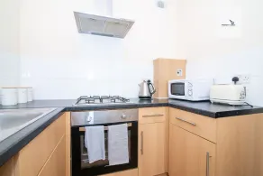 large / very central one bedroom flat! 5 mins to ASDA/Merry Hill Shopping Centre - Image 5