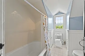 Super Private Estate w/ Guest Cottage Near Center - Image 5