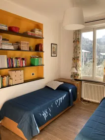 Casa con jardín con vistas al mar - Image 3
