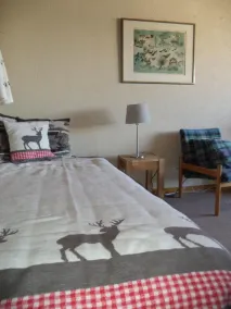 Sonnige 3,5 Zimmer  Wohnung in ruhiger aber zentraler Lage - Image 5
