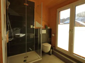 Hyggelig hytte med spabad - Image 3