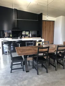 Spacious industrial coastal house. Walking  distance to Rye Ocean Beach. - Image 4