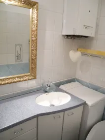 Liebevoll eingerichtetete Jungendstilwohnung in Gründerzeithaus - Image 3