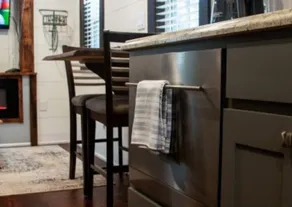 Tiny House - The Shindig - Image 2