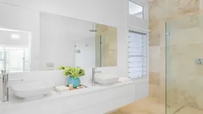AZURE, PLAGE D'AVOCA - VUE MER, PISCINE DE 13M, PROMENADE COURTE VERS LA PLAGE, WIFI ET FOXTEL - Image 3