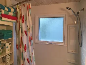 Lakeside Beach Cottage \"Salty Shores\"<br>Lic #2031037 - Image 3