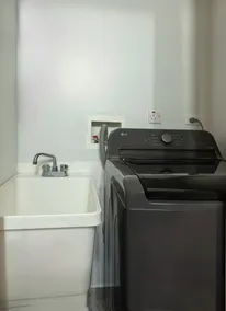 Luxury suites 2 - Image 3