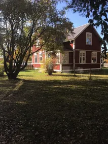 Smukt hus ved søen - Image 3