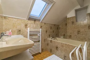 Countryside and close to Disney, La Vallée Village, and Paris...... - Image 3