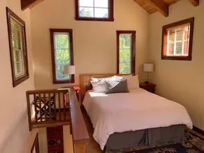 Stille sommerhus på 5 acres minutter fra Mendocino og Ocean - Image 4