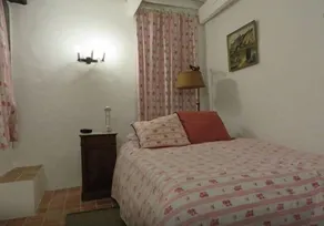 In the heart of Roussillon Village - Image 4