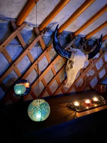 Secluded yurt down by the river - Image 5