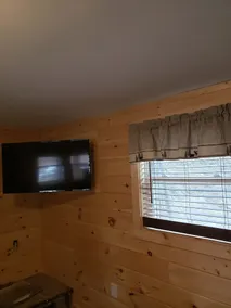 2 STORY ADIRONDACK LOG CABIN-SKI ! SKI! SKI! - Image 2