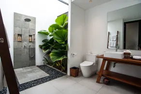 Romantic one bedroom private pool villa in the heart of Legian - Image 5