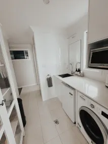 Cosy 2 Bedroom Villa with super comfortable KING BEDS & luxury linen. Near Beach - Image 4