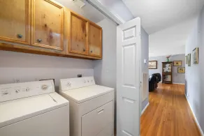 The Lofthouse 3BR Comfort Stay - Image 3