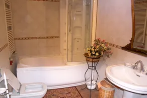 Beautiful stone house with garden and private pool. - Image 3
