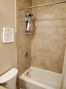 Modern 2 BR, 1BA Near Convention Center & Seaport - Image 4