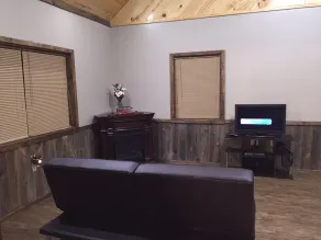 Big Piney Cabin Rental - Image 3