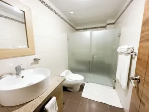 Beach-Front Apartment With Amazing View - Image 3